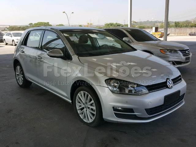 LOTE 013 - VOLKSWAGEN GOLF Comfortline 1.0 TSI Total Flex  2017