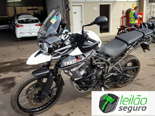 006 - TRIUMPH TIGER 800 XCX