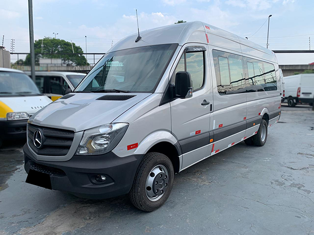 LOTE 018 Mercedes-Benz Sprinter 515 BIG 19 Lugares Executiva