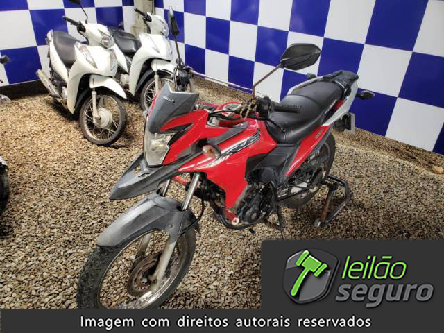 LOTE 028 2016 HONDA XRE 190 LOTE 028 2016 HONDA XRE 190