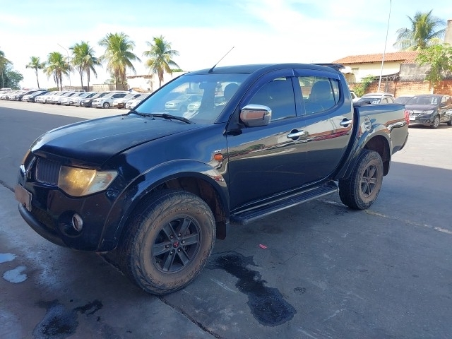 LOTE 083 MITSUBISHI L200 TRITON 3.2 DIESEL