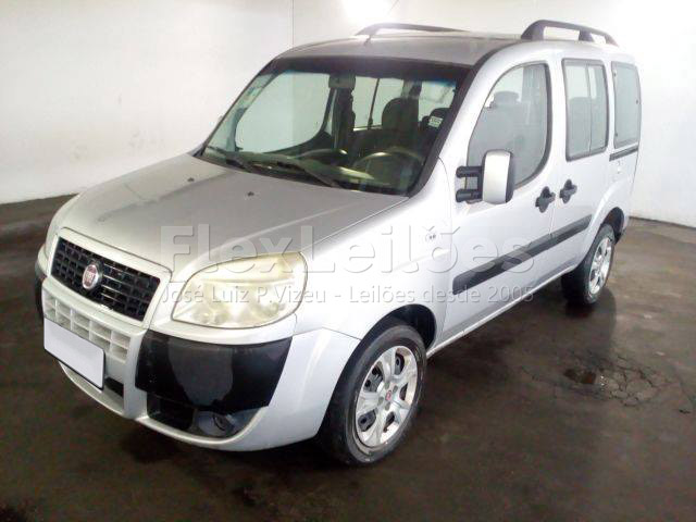 LOTE 017 Fiat Doblò Attractive 1.4 2015