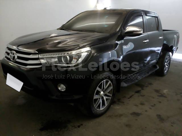 LOTE 038 Toyota Hilux 2.8 TDI SRX CD 4x4 (Aut) 2017